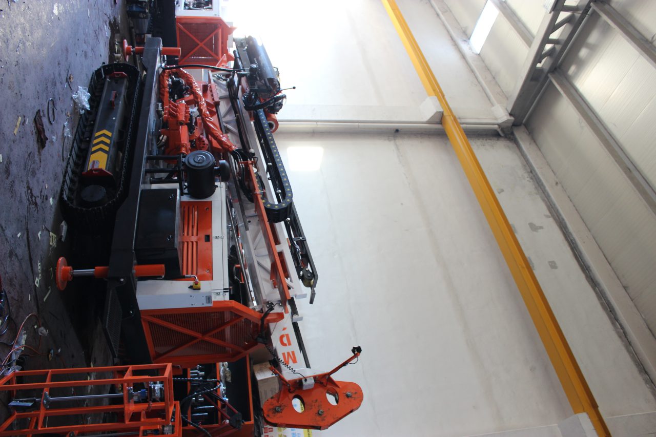 MD 300 Hidrolik Sondaj Makinesi - 9